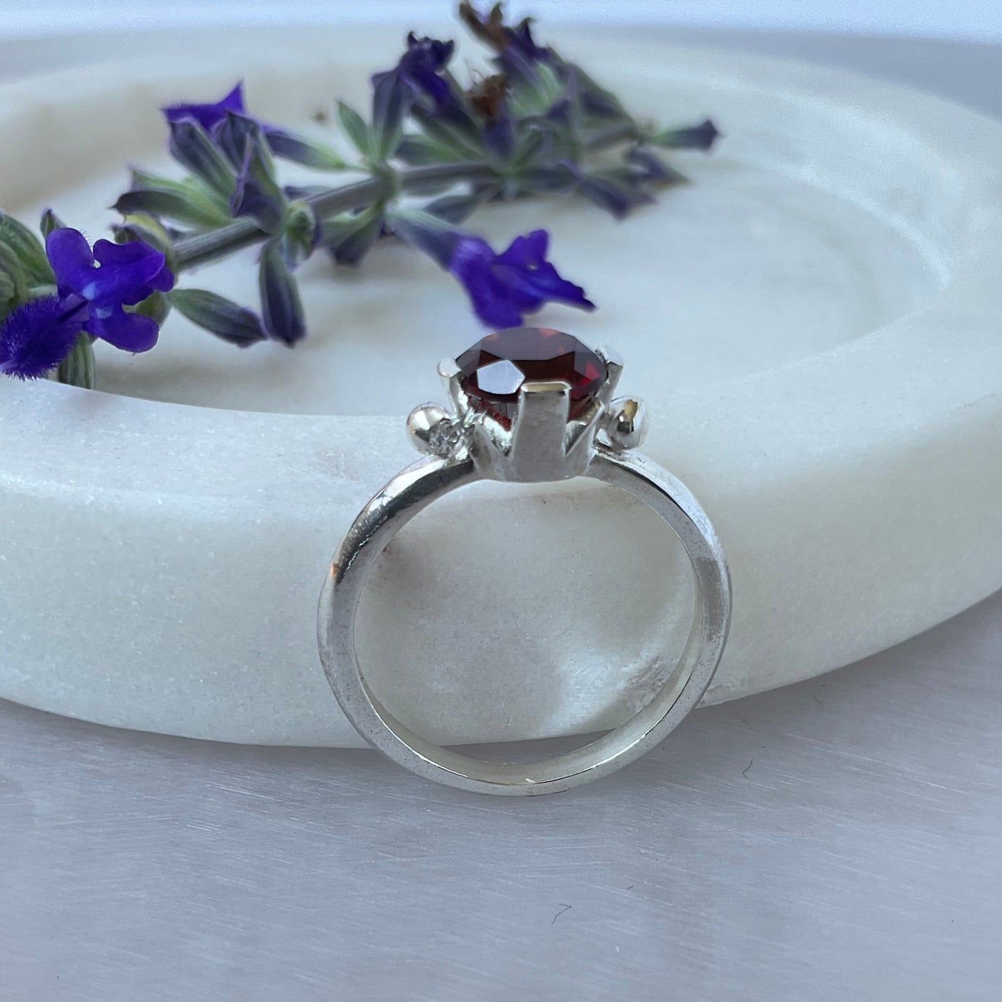 Mozambique sterling silver garnet ring
