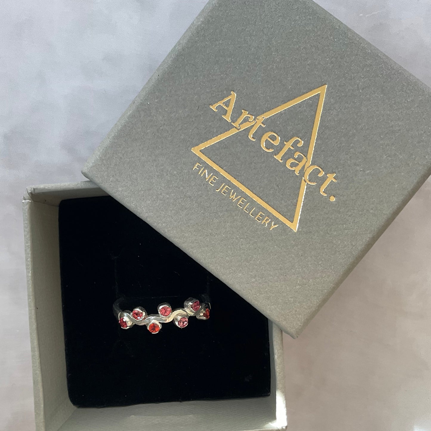 Berry ring | Sapphire ring band