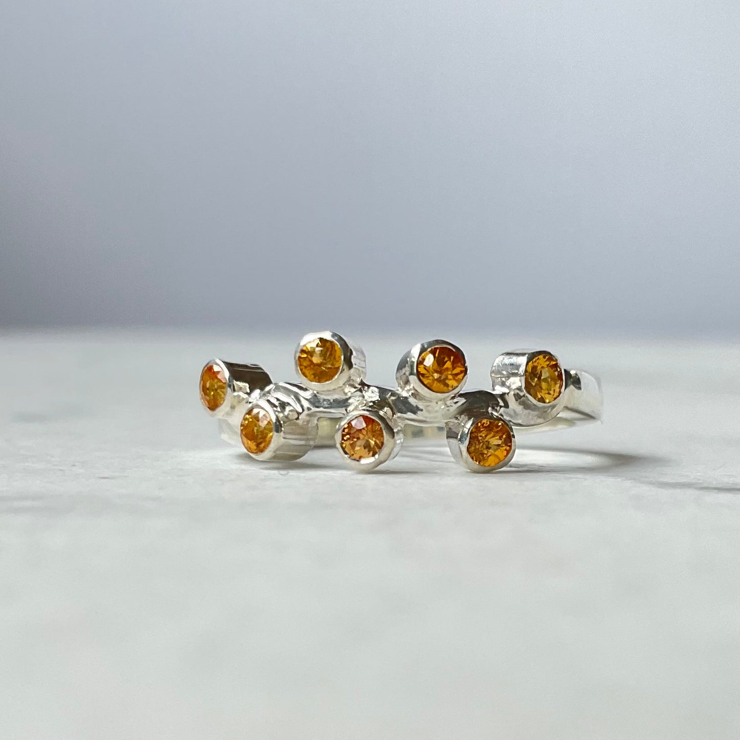 Berry ring | Sapphire ring band