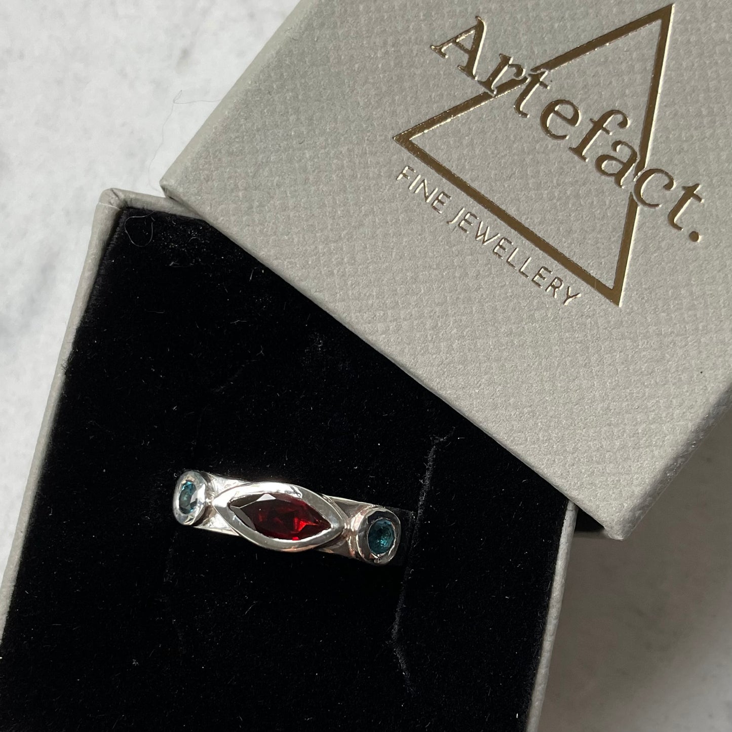 Adora ring | Marquise garnet Size Q