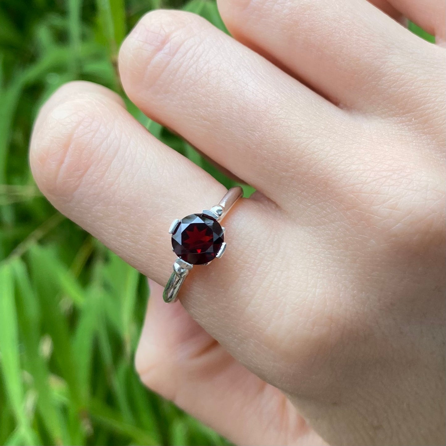 Boudicca Ring | Red Garnet