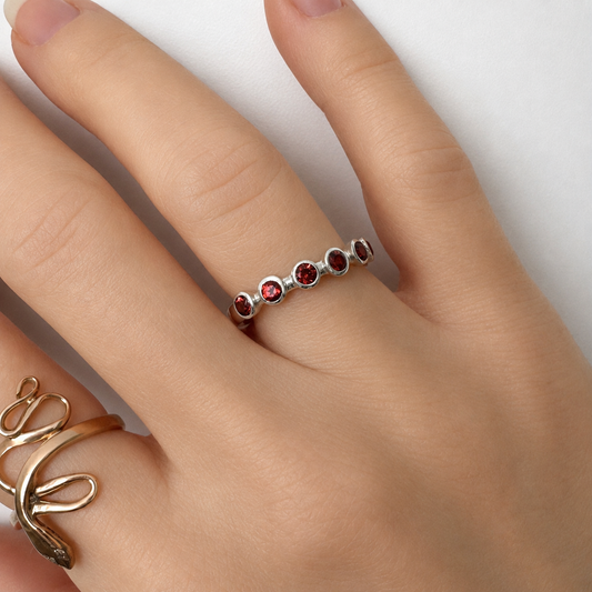 Cherry Ring | Garnet UK/AU Size P