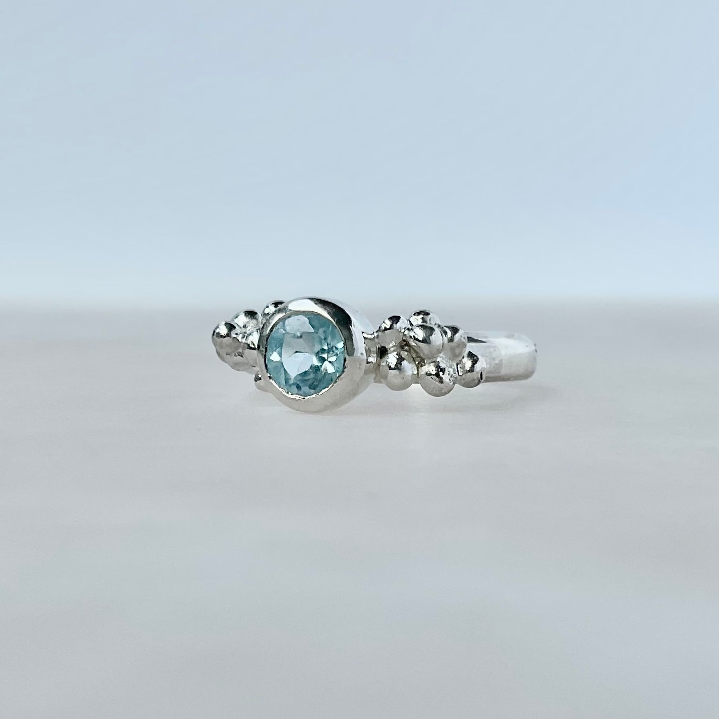 Amphitrite Ring | Sky Blue Topaz Size M