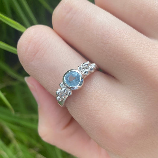 Amphitrite Ring | Sky Blue Topaz Size M