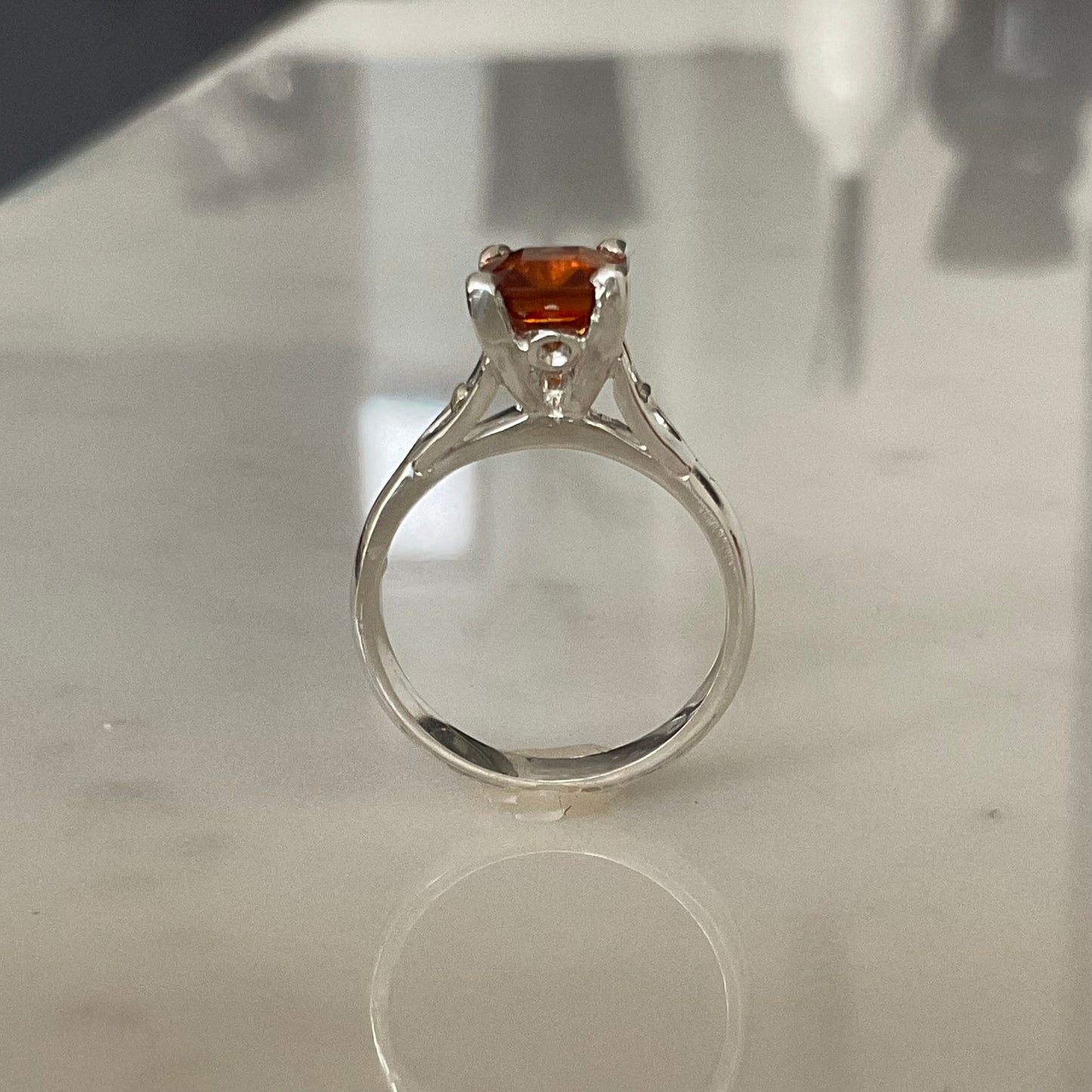 Fanta ring |Orange garnet Size M