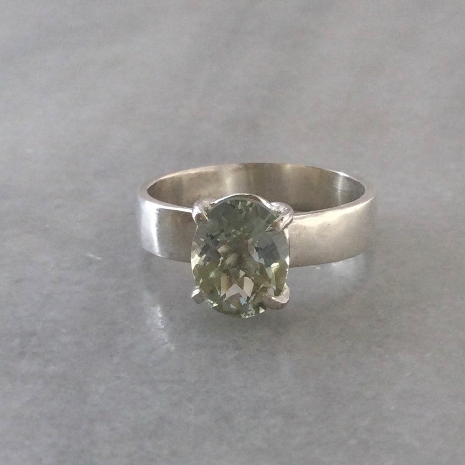 Nimue Ring | Green amethyst ring - UK/AU Size M